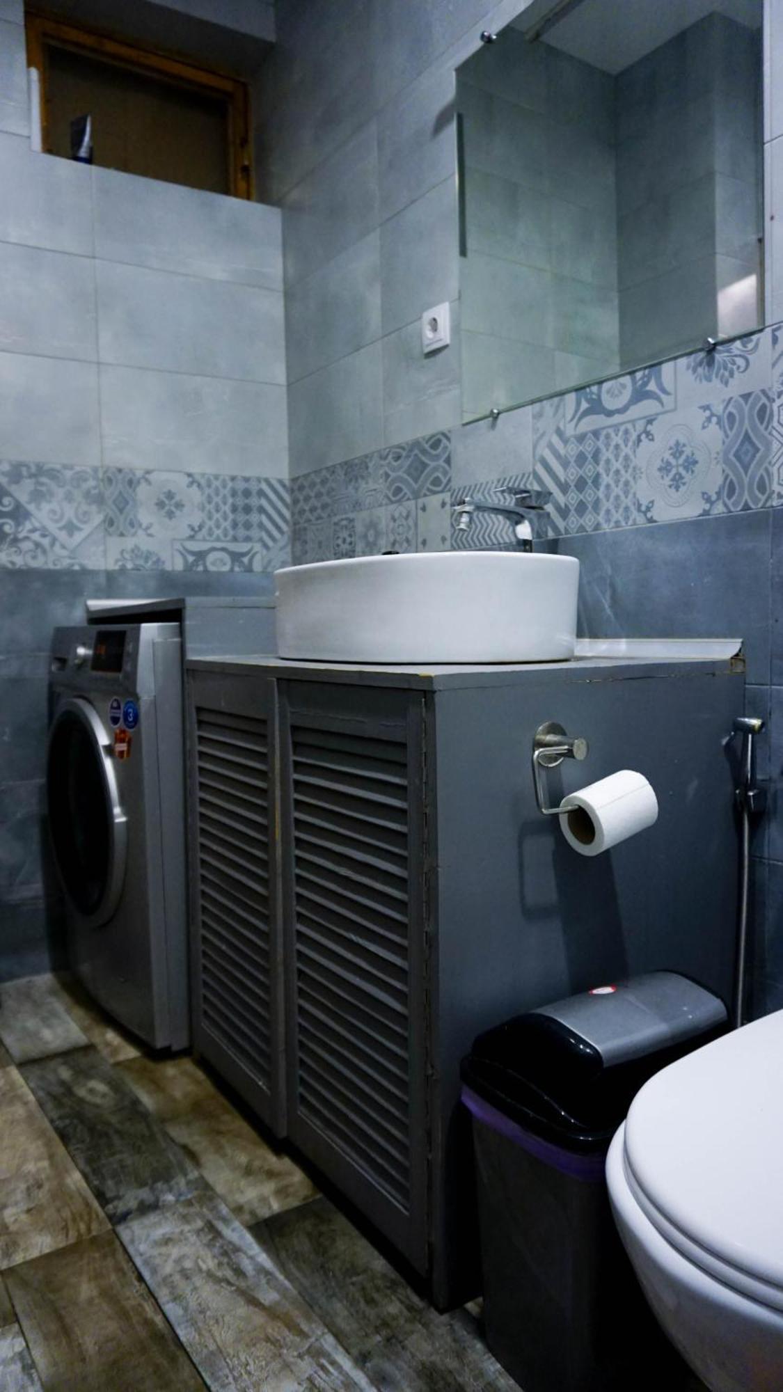 J Square Hostel Tbilisi Exteriér fotografie